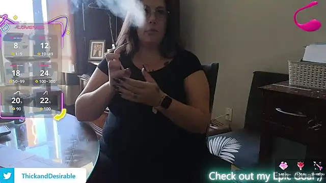 ThickGirlsDoItBetter online show from 10.09.25