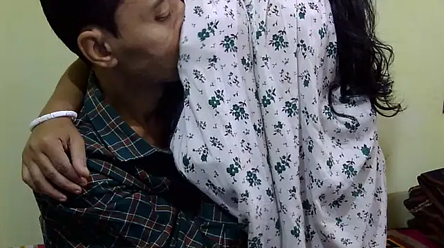 Snapshot of Pramila_Manish chatting on 11.18.25 Pramila Manish online show from 11.18.25