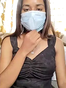 its sophiaa online show from 12.10.24