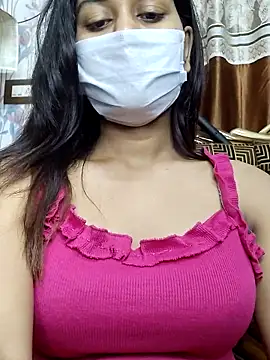 Snapshot of its_sophiaa chatting on 06.20.26 its sophiaa online show from 06.20.26