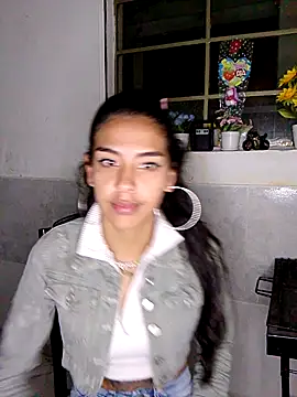 Snapshot of Alisson_420 chatting on 01.06.25 Alisson 420 online show from 01.06.25