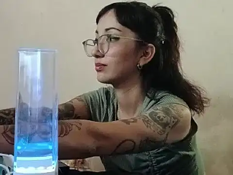 Snapshot of HighLilith chatting on 12.20.24 HighLilith online show from 12.20.24