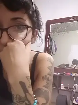 Snapshot of HighLilith chatting on 09.17.25 HighLilith online show from 09.17.25