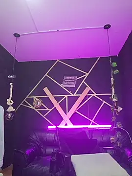 Gelena Black online show from 12.04.25