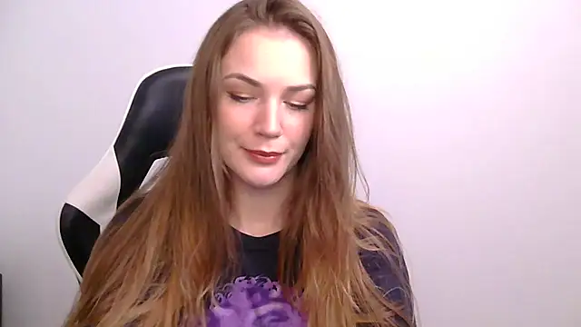 Snapshot of KLEOKILLS chatting on 09.23.25 KLEOKILLS online show from 09.23.25