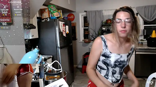 KSwonderland6 online show from 11.04.25