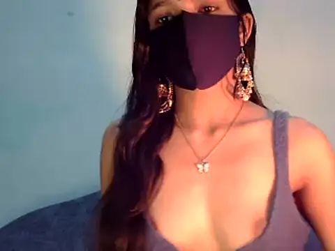 Snapshot of Cute_Alaina chatting on 01.22.25 Cute Alaina online show from 01.22.25