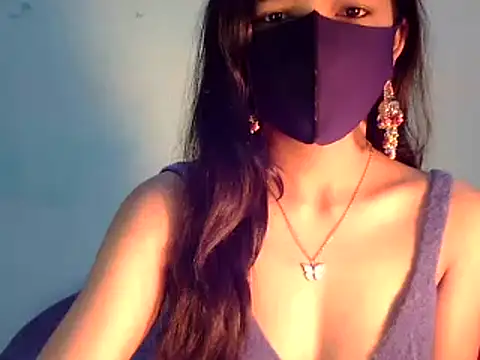 Snapshot of Cute_Alaina chatting on 01.22.25 Cute Alaina online show from 01.22.25