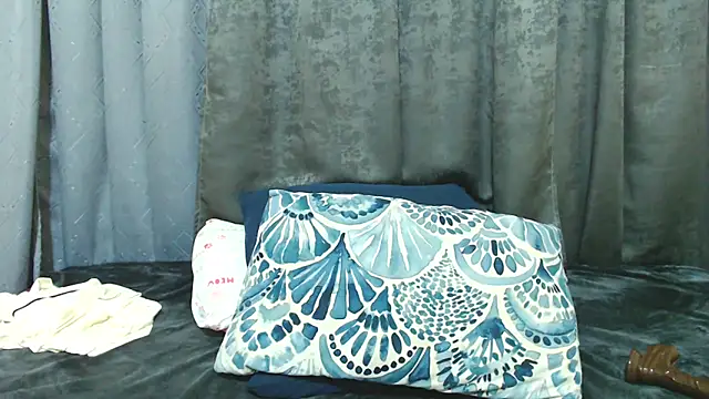 Snapshot of kittykhloe22 chatting on 06.08.26 kittykhloe22 online show from 06.08.26