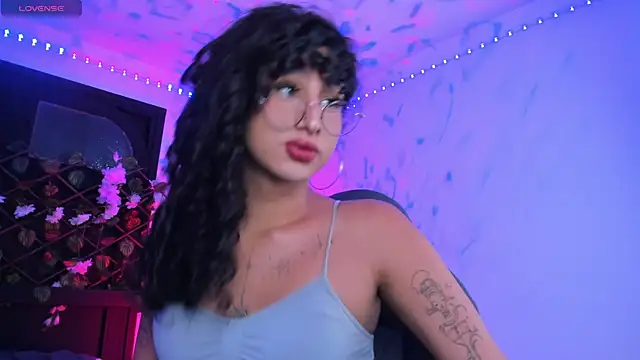 Heka Prudence online show from 01.21.25