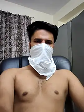 Snapshot of davidss57400 chatting on 10.10.25 davidss57400 online show from 10.10.25