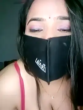 Snapshot of ZARINA_JACK chatting on 12.12.24 ZARINA JACK online show from 12.12.24