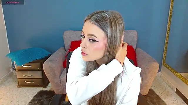 Snapshot of miacarperr1 chatting on 01.20.25 miacarperr1 online show from 01.20.25