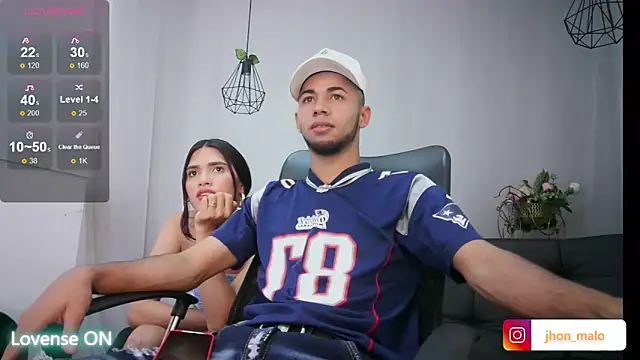 Snapshot of jhon_ath chatting on 02.21.25 jhon ath online show from 02.21.25