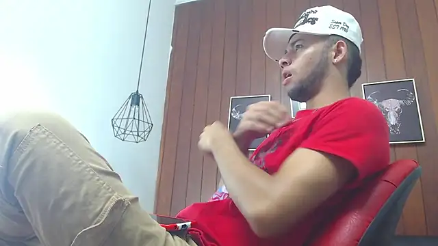 Snapshot of jhon_ath chatting on 03.22.25 jhon ath online show from 03.22.25