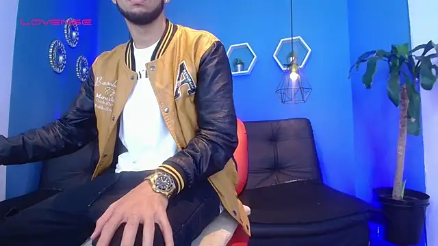 Snapshot of jhon_ath chatting on 10.22.25 jhon ath online show from 10.22.25