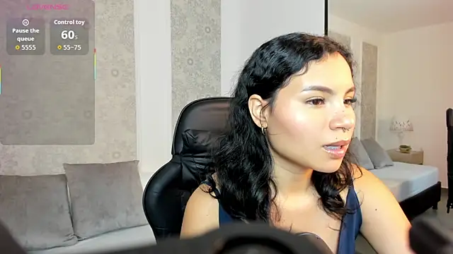 Snapshot of dulce_natyy chatting on 10.08.25 dulce natyy online show from 10.08.25