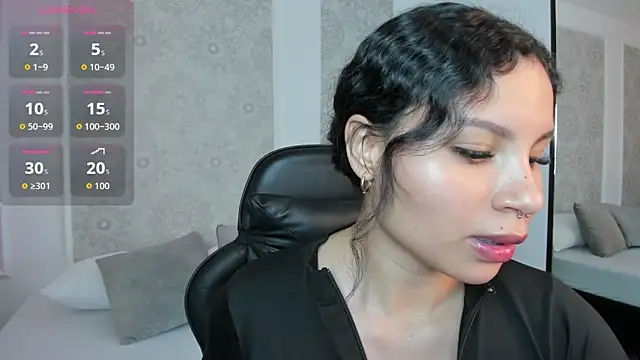 Snapshot of dulce_natyy chatting on 10.25.25 dulce natyy online show from 10.25.25