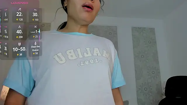 Snapshot of dulce_natyy chatting on 11.27.25 dulce natyy online show from 11.27.25