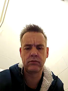 Snapshot of Hectorthyssen1 chatting on 01.12.25 Hectorthyssen1 online show from 01.12.25