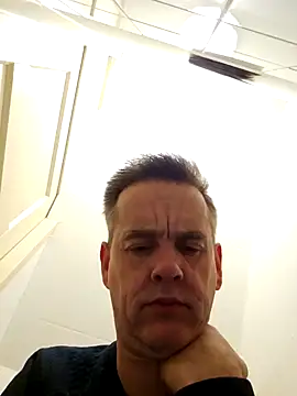 Snapshot of Hectorthyssen1 chatting on 01.14.25 Hectorthyssen1 online show from 01.14.25