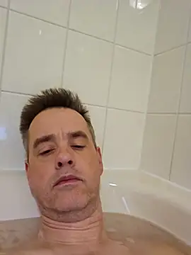 Snapshot of Hectorthyssen1 chatting on 01.18.25 Hectorthyssen1 online show from 01.18.25