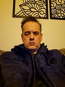 Snapshot of Hectorthyssen1 chatting on 01.23.25 Hectorthyssen1 online show from 01.23.25