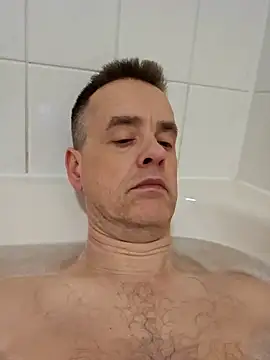 Snapshot of Hectorthyssen1 chatting on 01.27.25 Hectorthyssen1 online show from 01.27.25