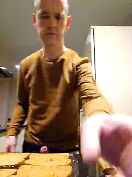 Snapshot of Hectorthyssen1 chatting on 02.06.25 Hectorthyssen1 online show from 02.06.25