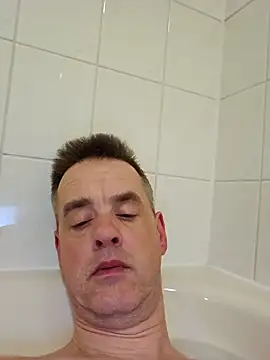 Snapshot of Hectorthyssen1 chatting on 02.10.25 Hectorthyssen1 online show from 02.10.25