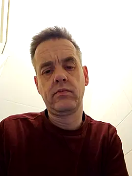 Snapshot of Hectorthyssen1 chatting on 02.14.25 Hectorthyssen1 online show from 02.14.25