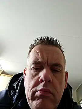 Snapshot of Hectorthyssen1 chatting on 03.15.25 Hectorthyssen1 online show from 03.15.25