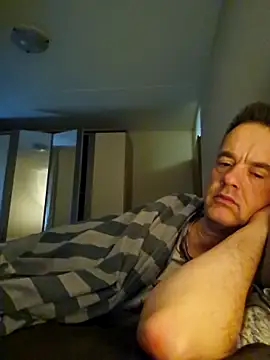 Snapshot of Hectorthyssen1 chatting on 09.27.25 Hectorthyssen1 online show from 09.27.25