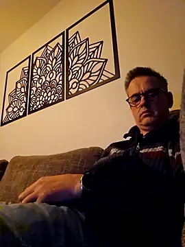 Snapshot of Hectorthyssen1 chatting on 09.27.25 Hectorthyssen1 online show from 09.27.25