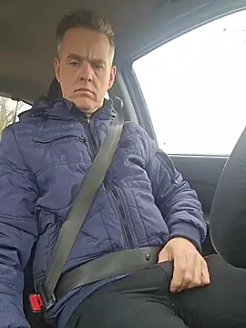 Hectorthyssen1 online show from 04.13.26