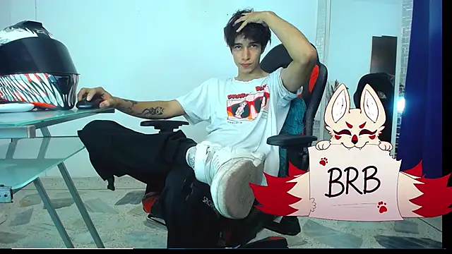 Snapshot of Zacktk7 chatting on 12.14.24 Zacktk7 online show from 12.14.24