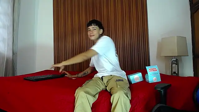 Snapshot of Zacktk7 chatting on 12.28.24 Zacktk7 online show from 12.28.24