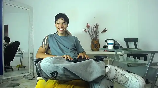 Snapshot of Zacktk7 chatting on 01.23.25 Zacktk7 online show from 01.23.25