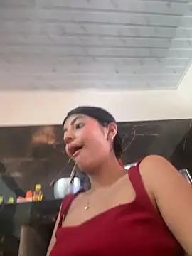 Baby Niels online show from 10.28.25