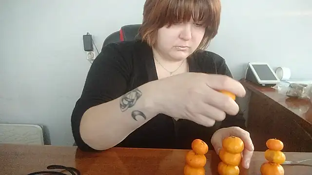 MalloryBartlett online show from 01.05.25