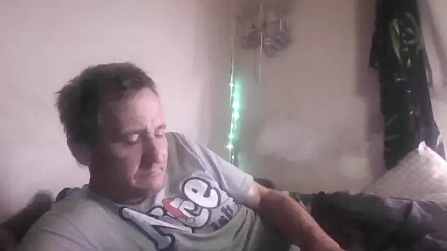 Snapshot of George48 chatting on 11.29.25 George48 online show from 11.29.25