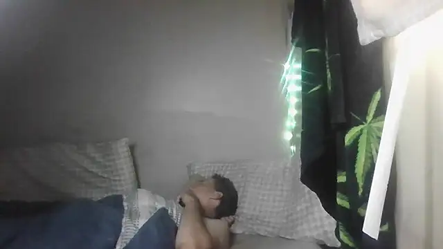 Snapshot of George48 chatting on 12.05.25 George48 online show from 12.05.25