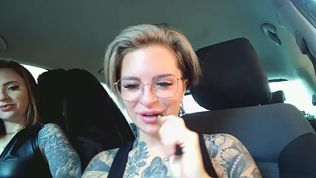 Snapshot of Alexandersonxo chatting on 12.19.24 Alexandersonxo online show from 12.19.24