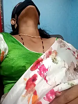 Snapshot of sweet-mahi chatting on 12.04.24 sweet-mahi online show from 12.04.24