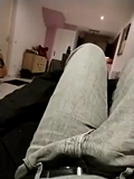 JulesG18 online show from 02.20.26