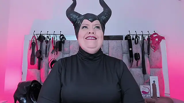 vanessa moka online show from 10.12.25