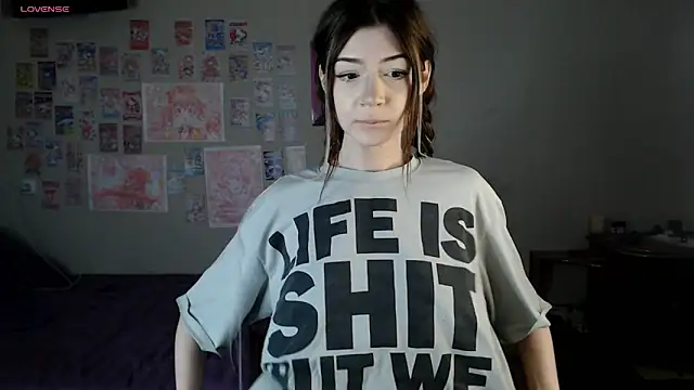 Snapshot of Cyber_hoe chatting on 03.13.25 Cyber hoe online show from 03.13.25