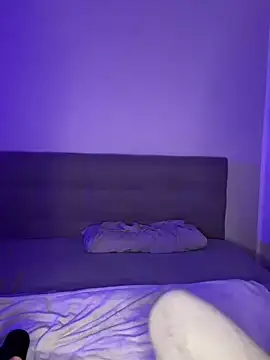 lunawolf21 online show from 12.20.24