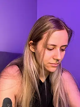 lunawolf21 online show from 01.10.26