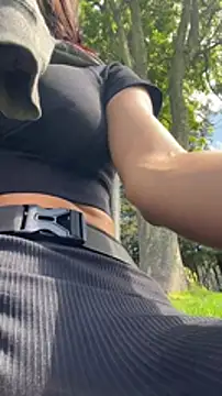 Snapshot of Lolitacooper chatting on 01.19.25 Lolitacooper online show from 01.19.25